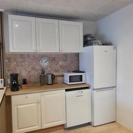Centrally Located Townhouse In Quiet Surroundings Feriehus *